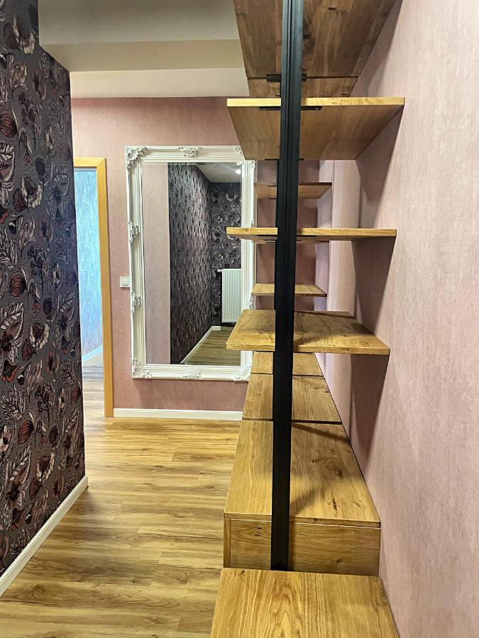 Vila Urbana Luxury Apartments Лешче Экстерьер фото